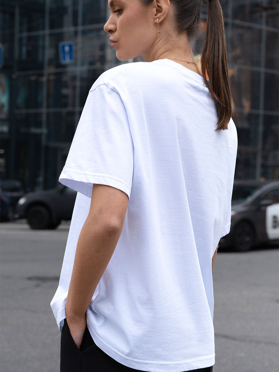 White oversize t-shirt with amore amore amore print
