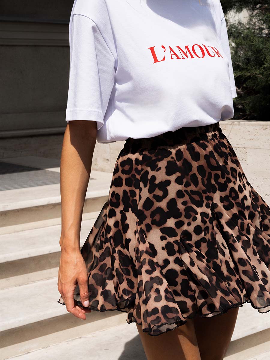 White oversize t-shirt with L'amour print