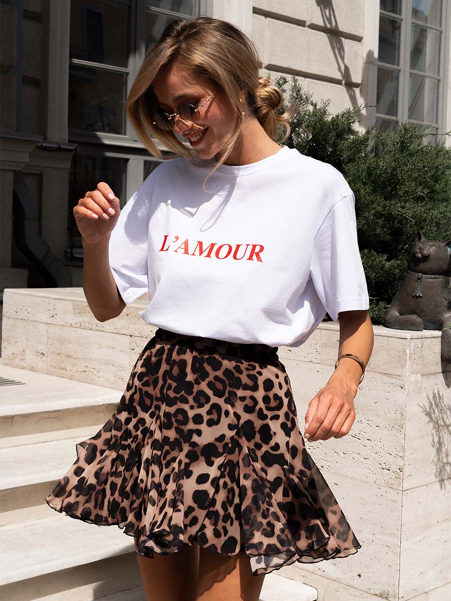 White oversize t-shirt with L'amour print