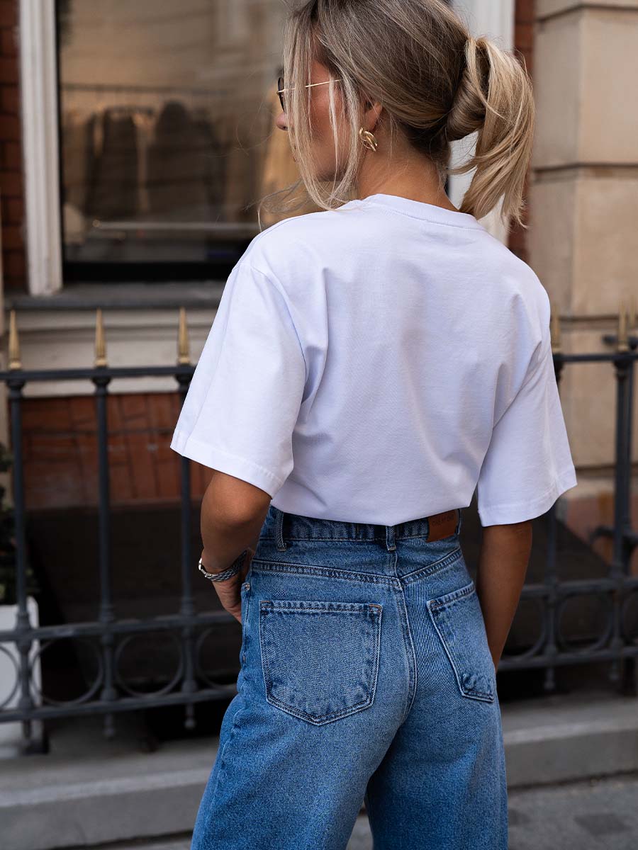 White t-shirt with lover print