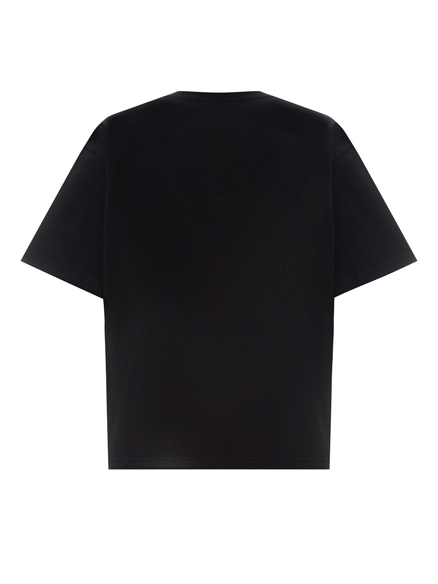 T-shirt of black color with a red inscription don't drive me crazy