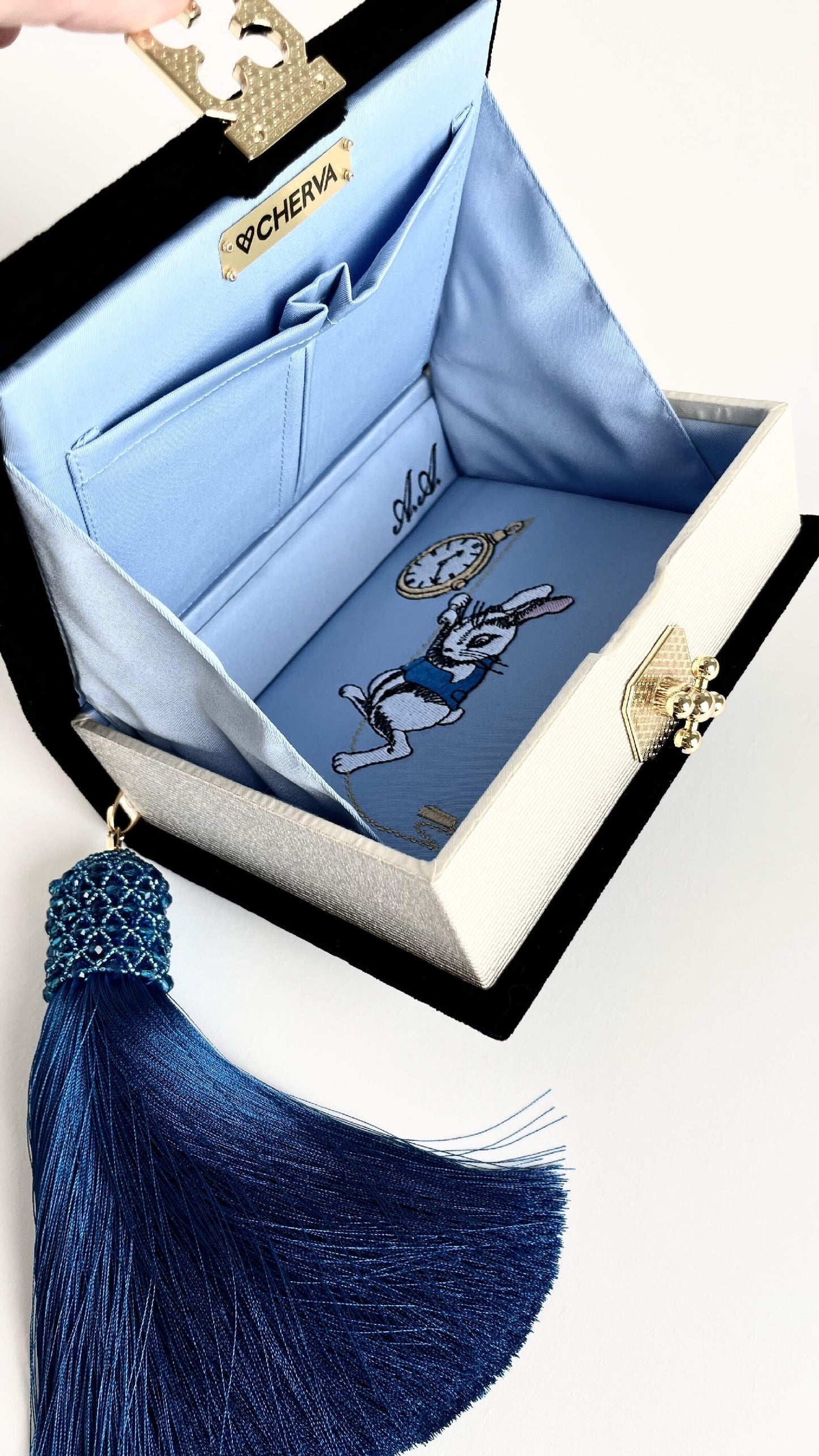 Embroidered clutch book 'Alice in wonderland'