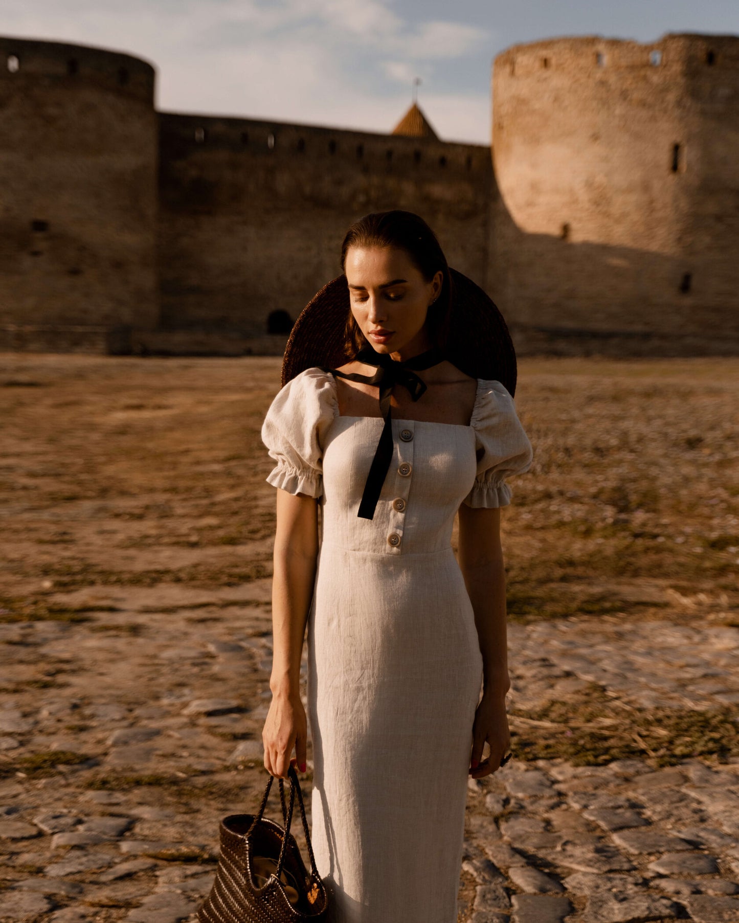 Linen sheath dress with puff sleeves
