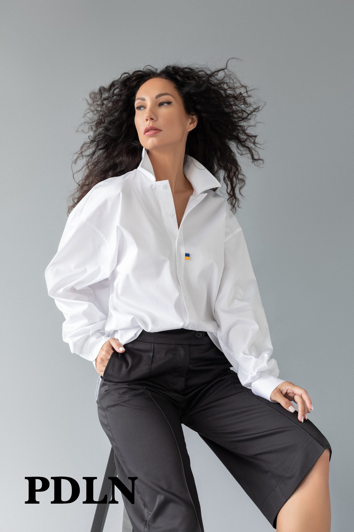 Unisex oversized cotton shirt
