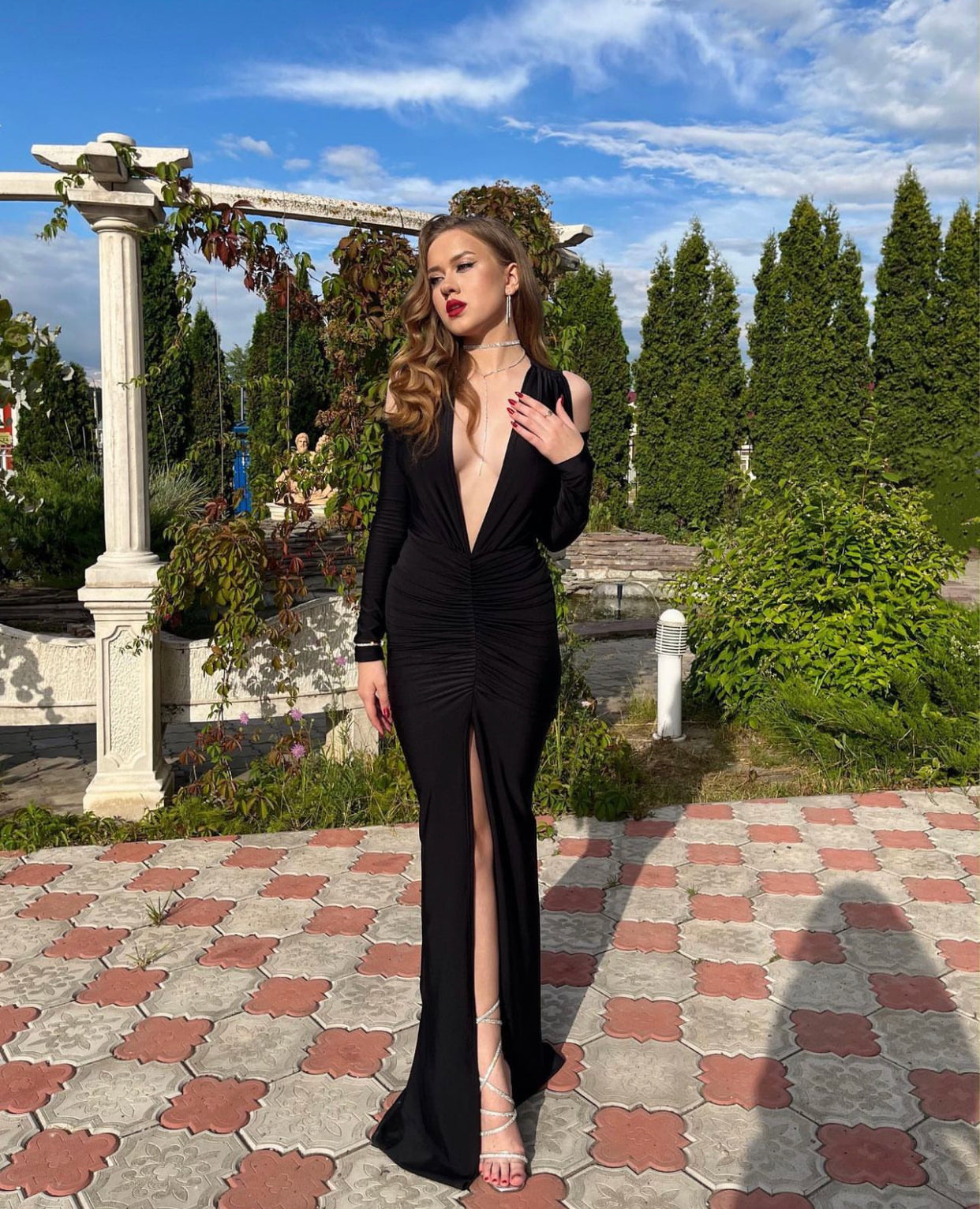 Knot-Front Maxi Dress with Off-Shoulder Elegance