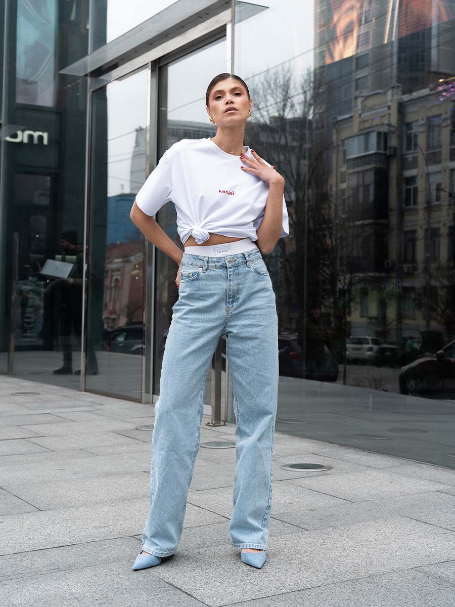 White oversize t-shirt with Kohai print