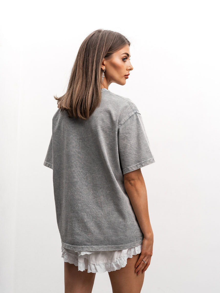 T-shirt cooked in light gray color with Take the risk print