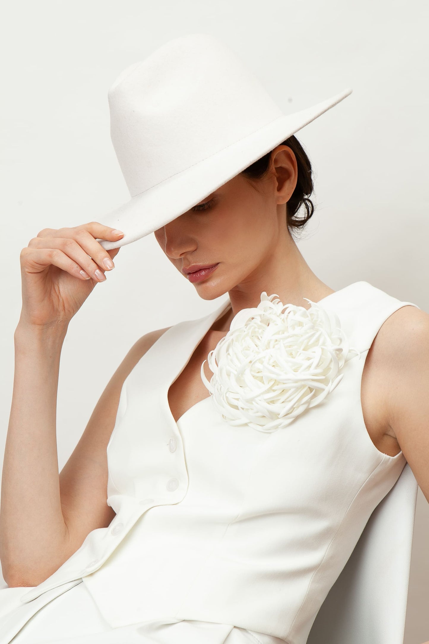 Brooch Adelina