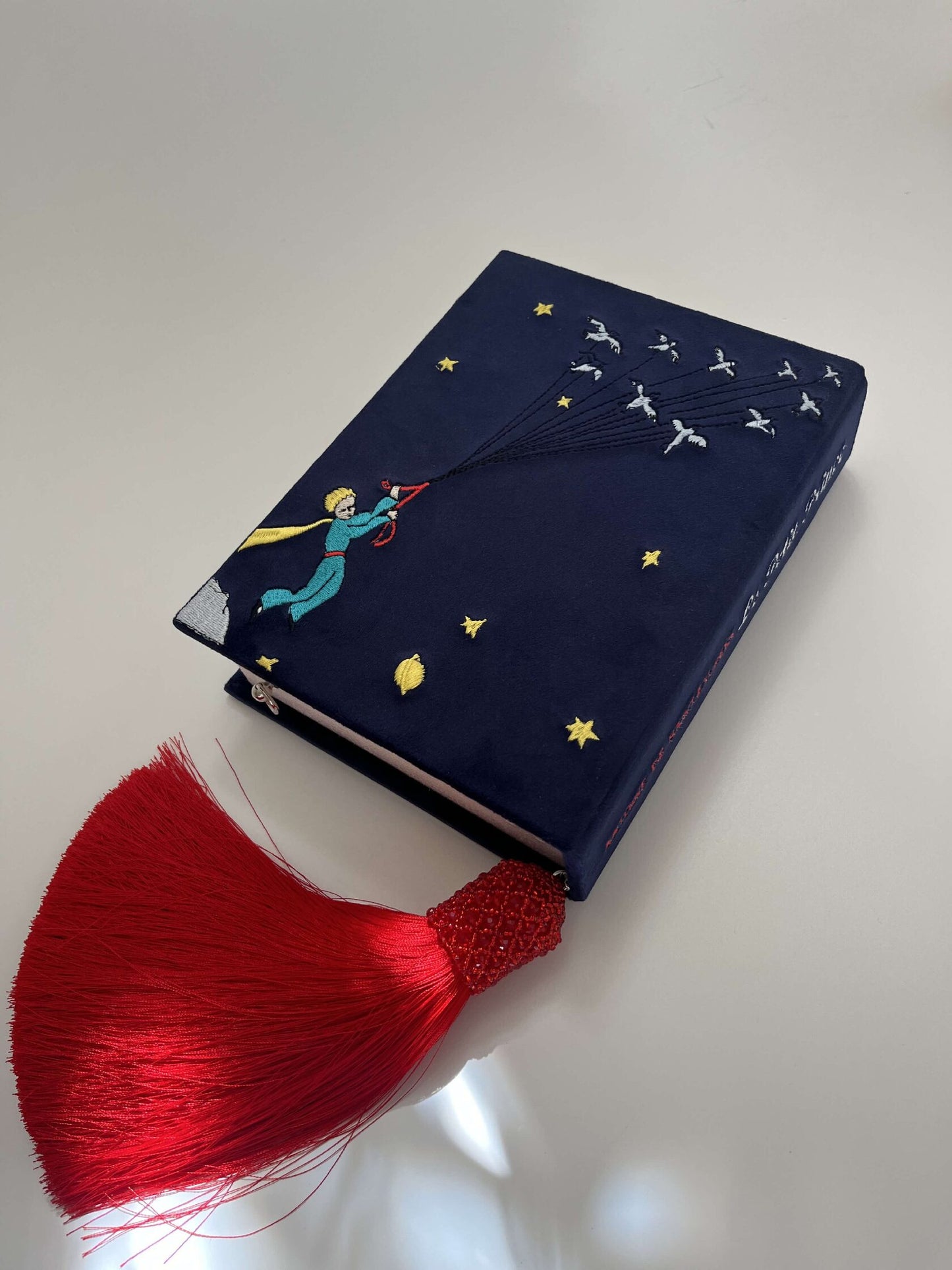 Embroidered clutch Prince