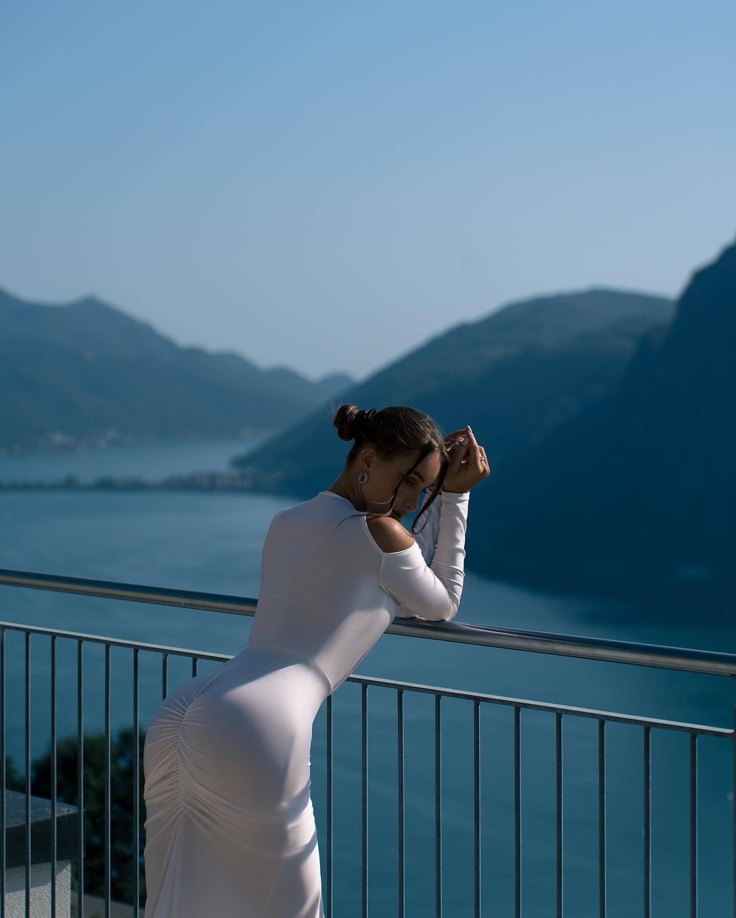 Knot-Front Maxi Dress with Off-Shoulder Elegance