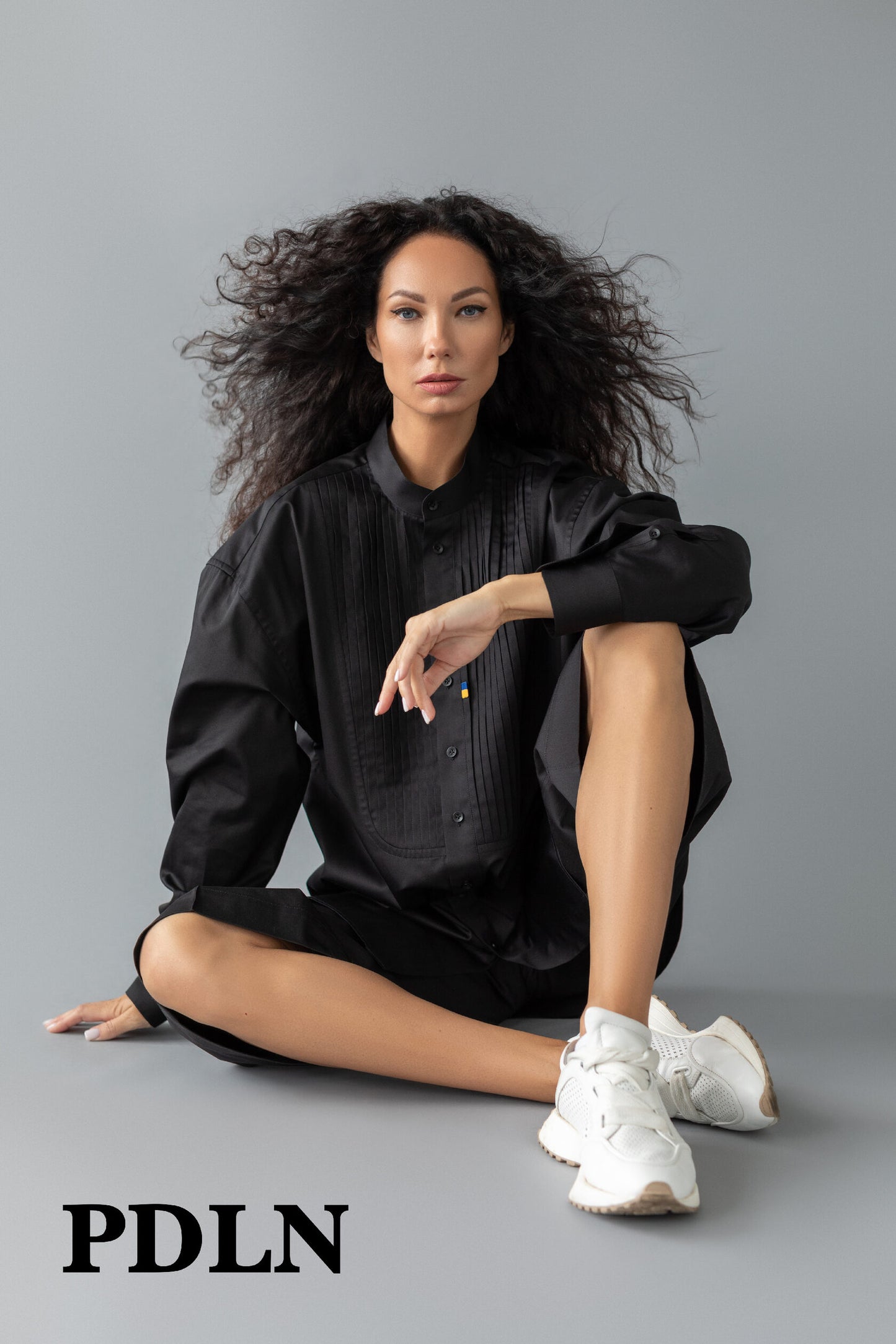 Unisex oversized cotton shirt