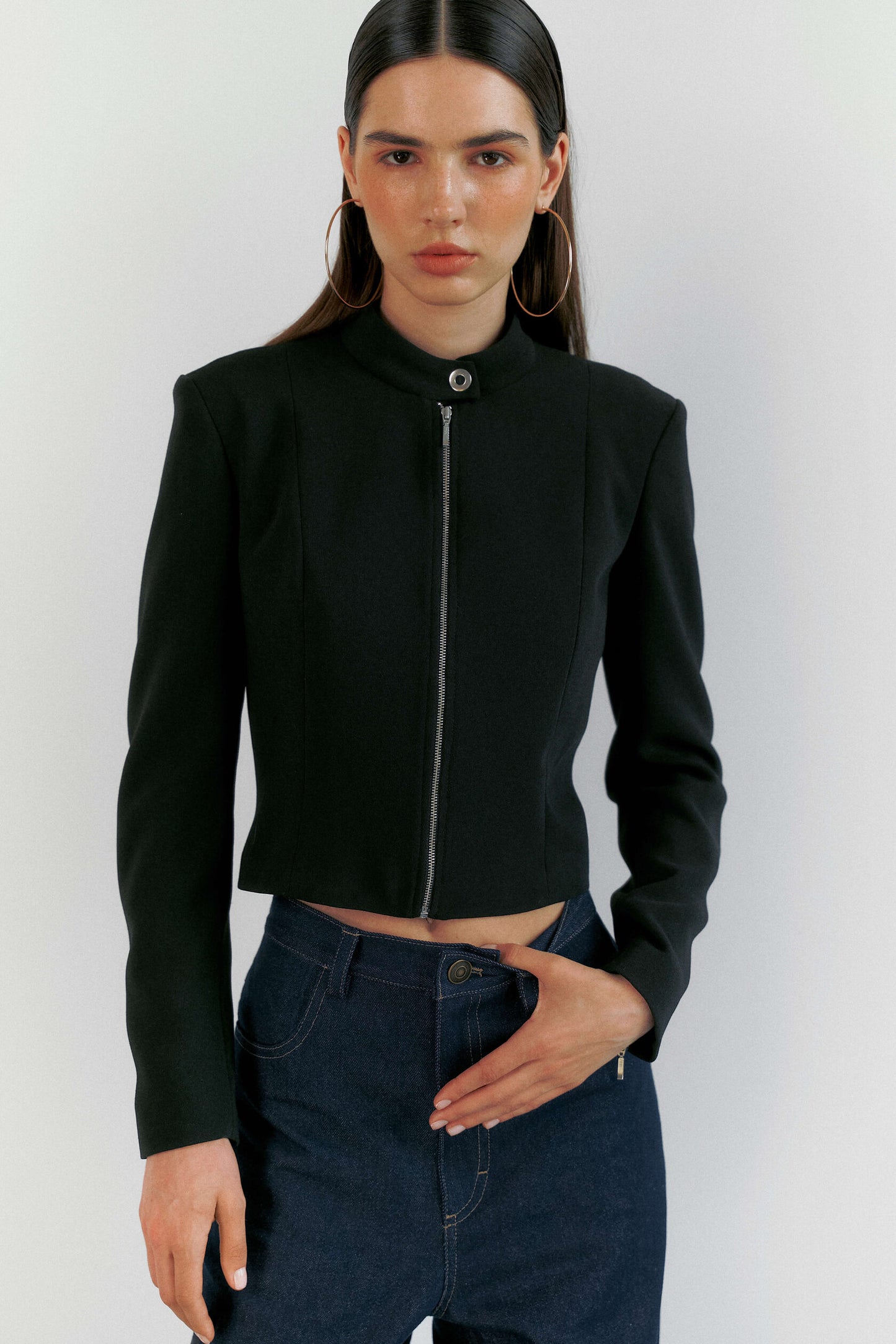 Jacket with zipper