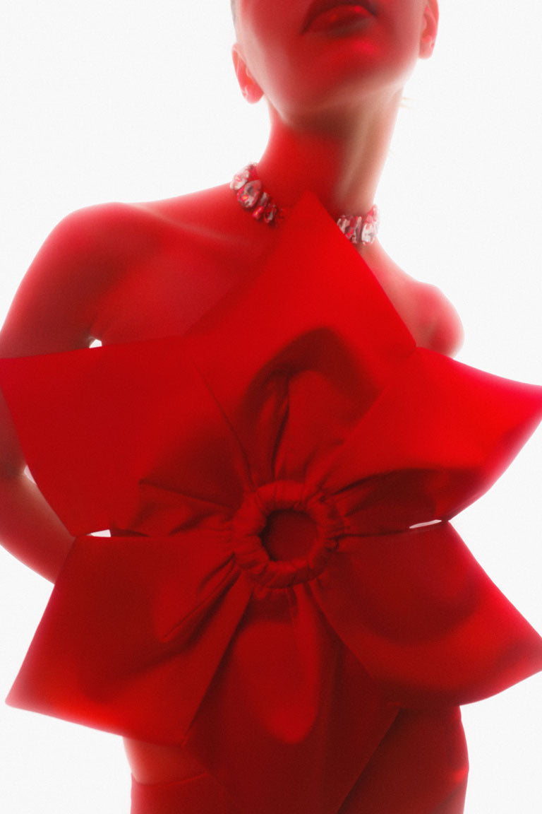 Red flower top