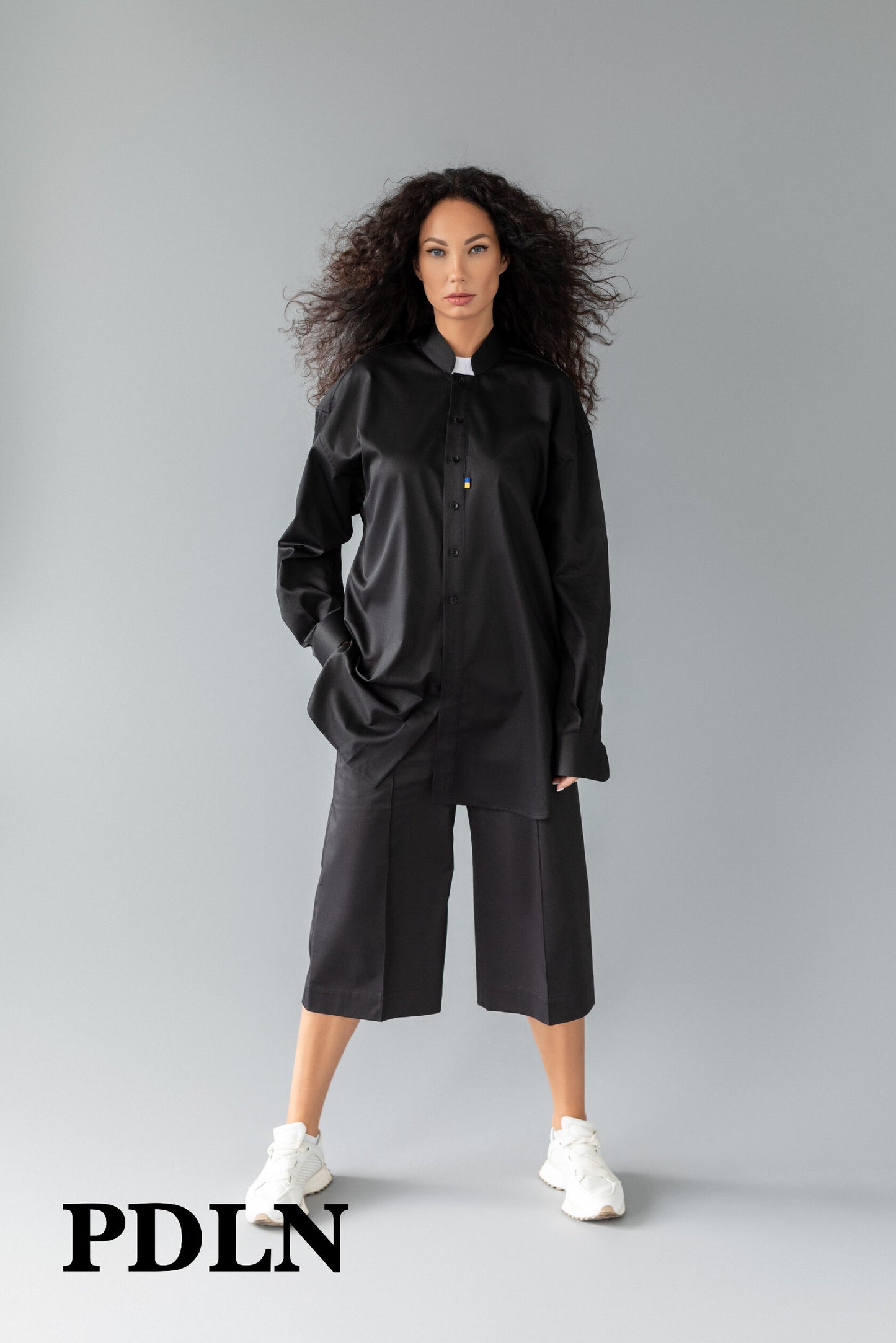 Unisex oversized cotton shirt