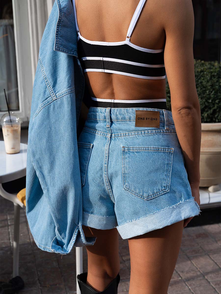 Blue denim shorts with a lapel
